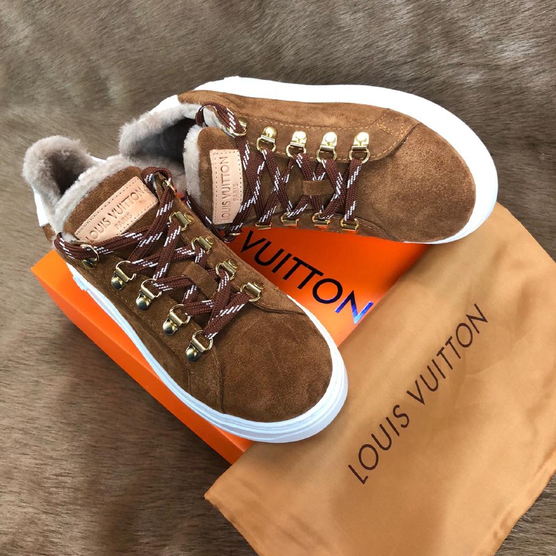 Louis Vuitton Time Out Sneaker 